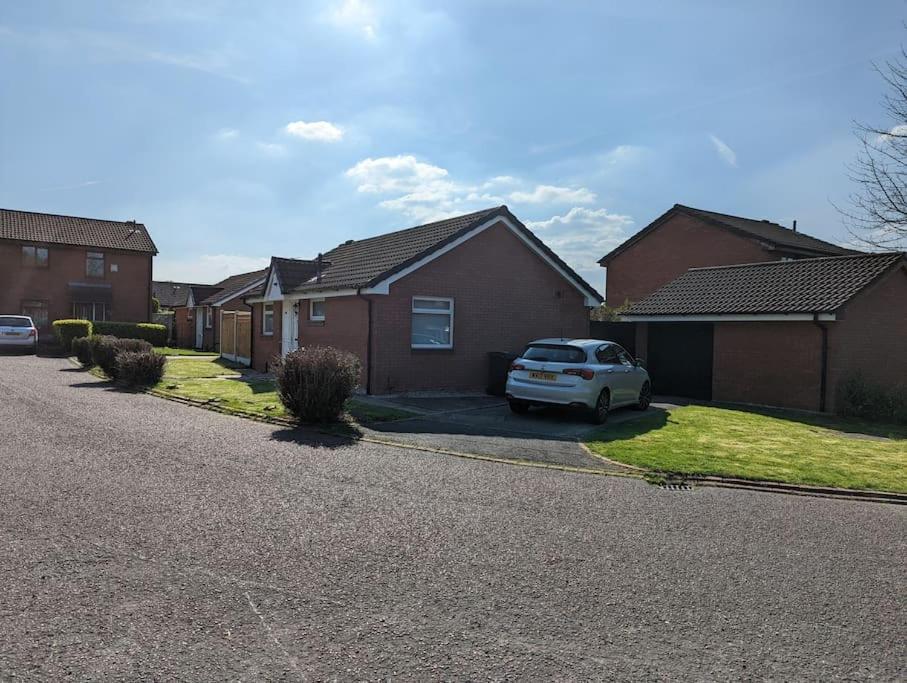 The Kilsyth,Detached Bungalow Warrington Buitenkant foto