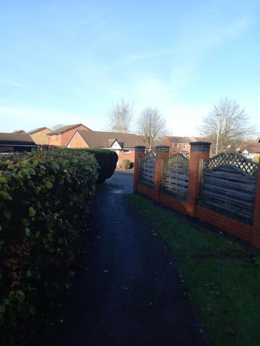 The Kilsyth,Detached Bungalow Warrington Buitenkant foto